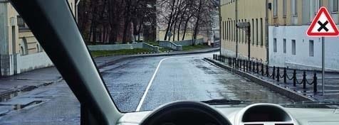 In this case, at minimum, after what distance can an intersection of equal roads be encountered?