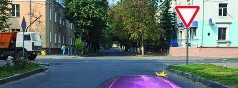 In this situation, the right turn is permitted